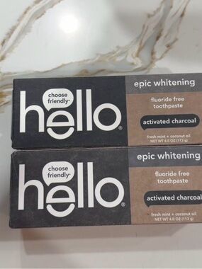 hello Epic Whitening Activated Charcoal Toothpaste - Black